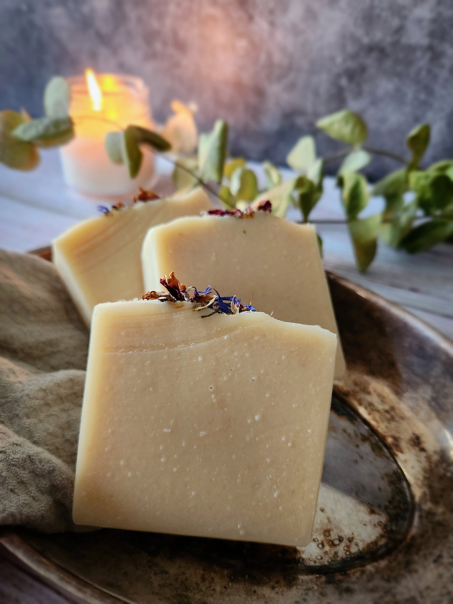 Farm Fresh Soap (Herbal and Soft Woods) - Goat Milk Soap